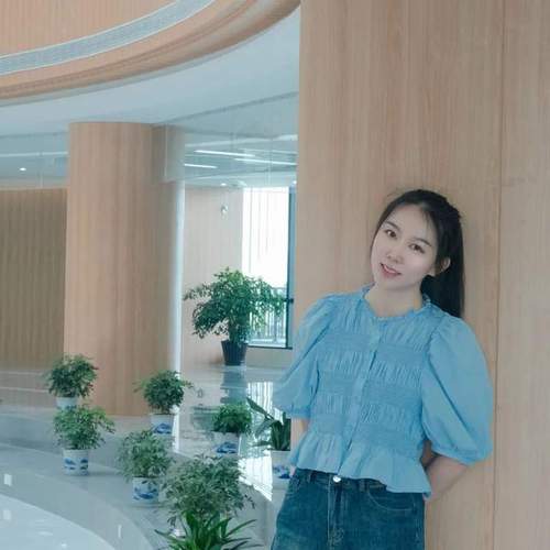 徐语晗 文理兼修的跨界才女——从上海财经大学文学硕士到计算机与商务领域的探索者